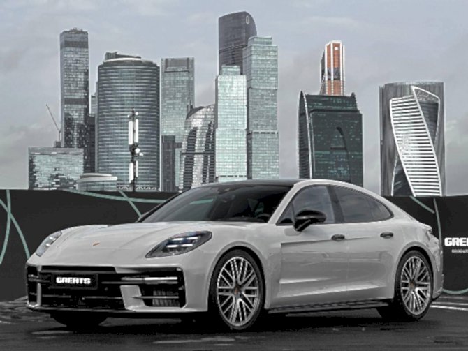 Porsche Panamera 4
